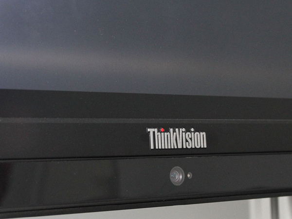 效率與美感的融合:ThinkVision智能會議大屏實測